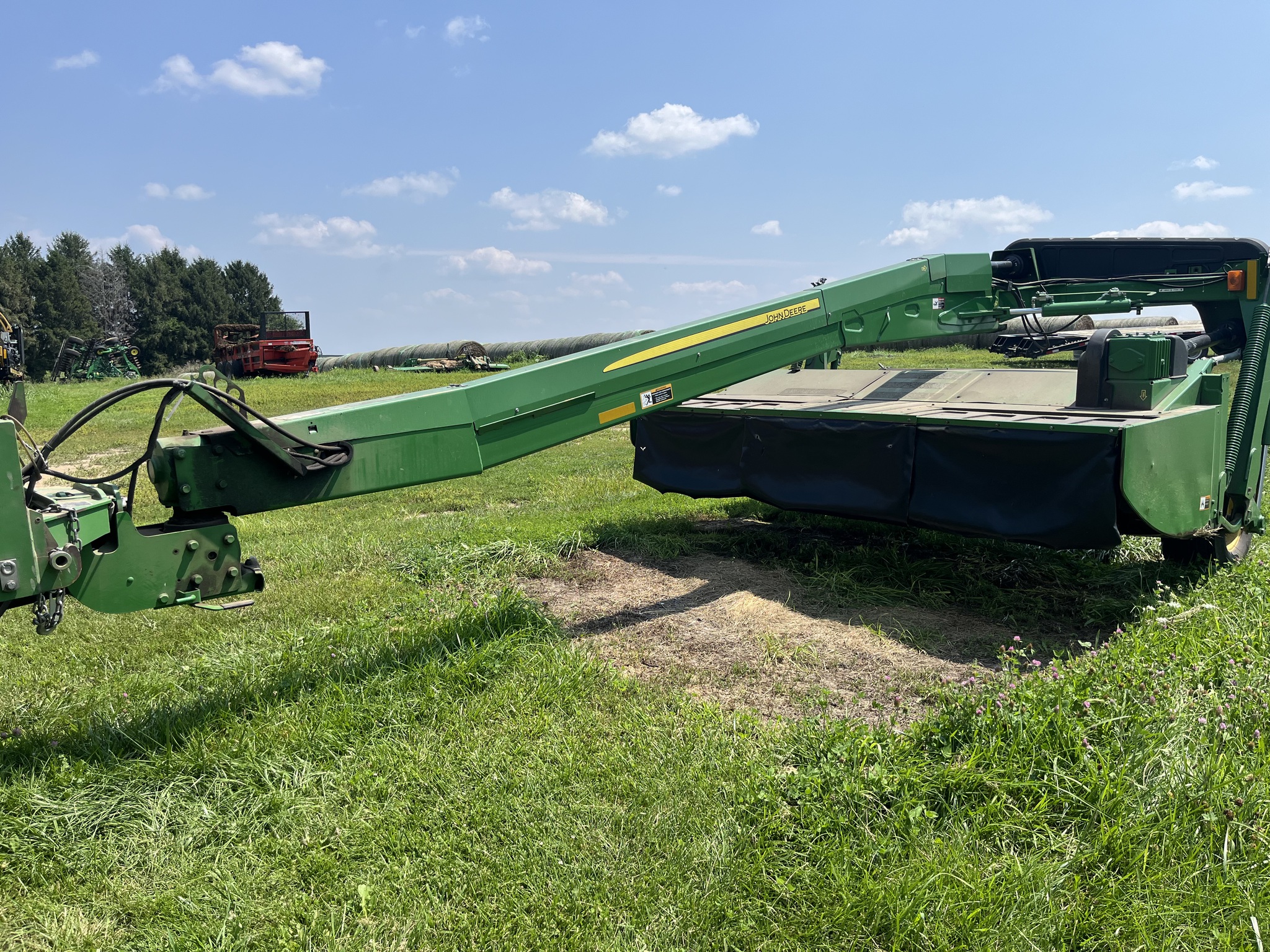  2017 John Deere 835 at Heritage Tractor in Mendota, IL