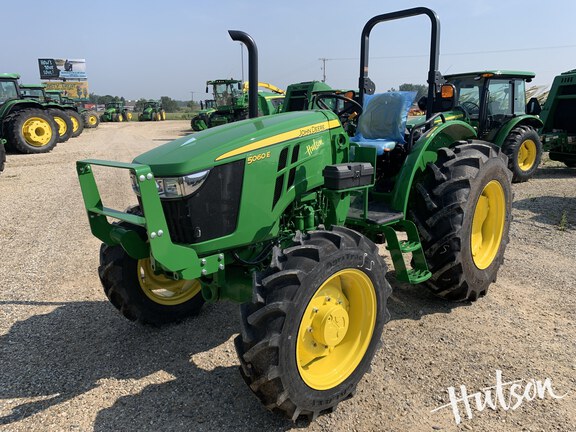 Photo of 2024 John Deere 5060E