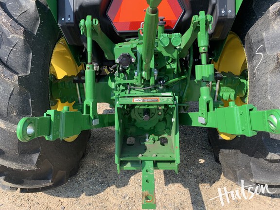 Photo of 2024 John Deere 5060E