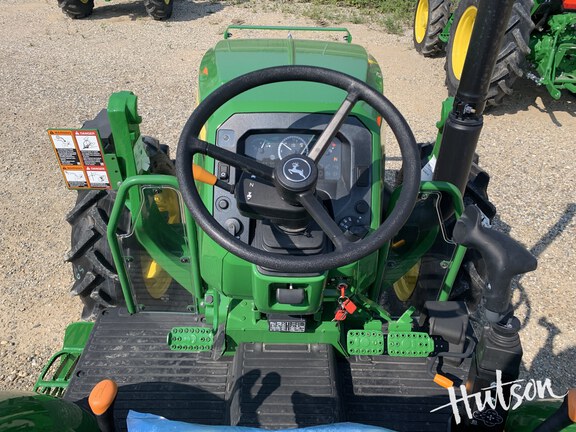 Photo of 2024 John Deere 5060E