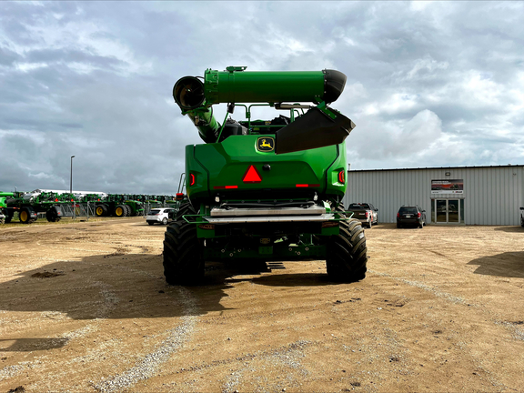 2025 John Deere X9 1100