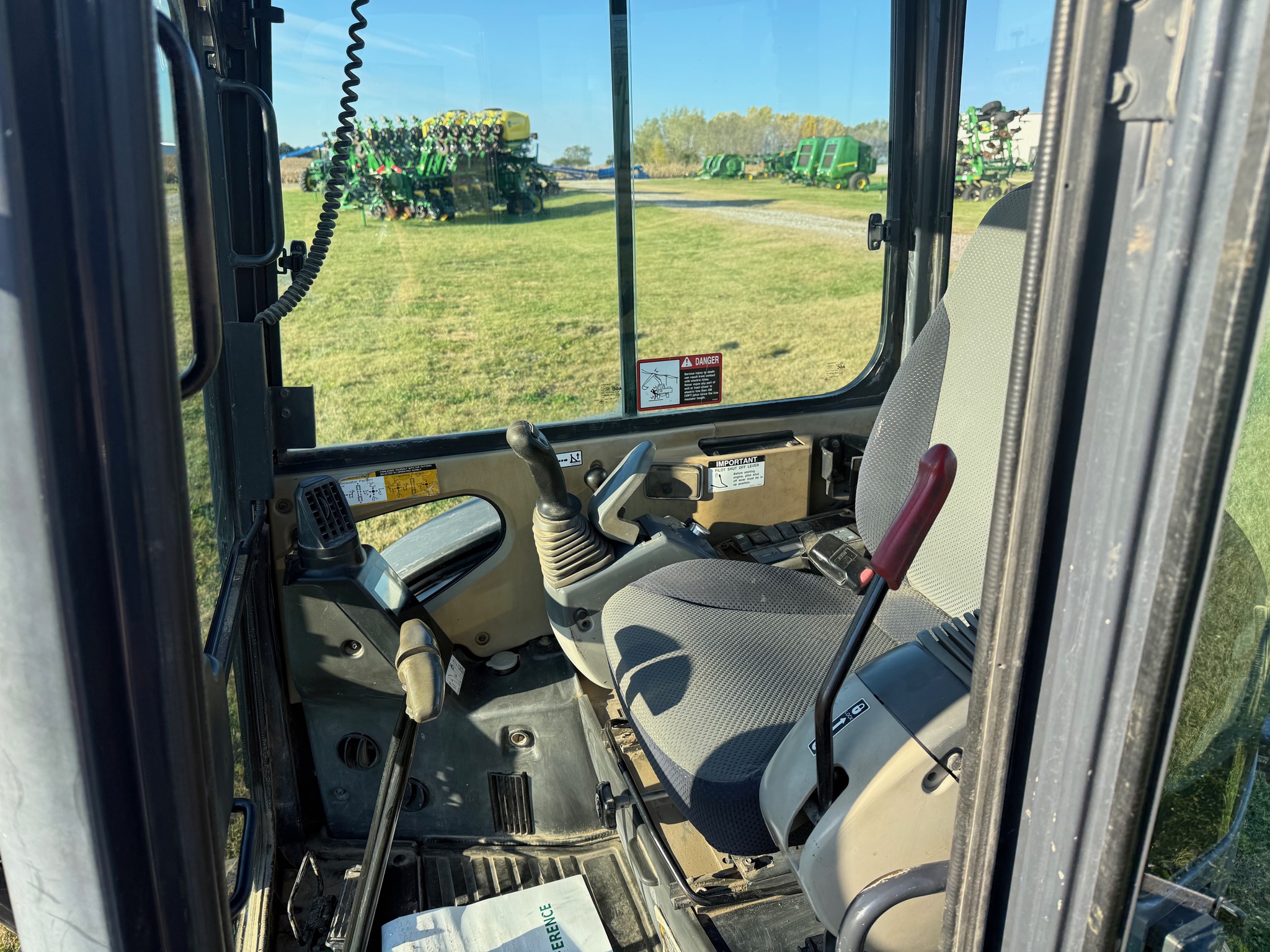 2012 John Deere 35D Image 6