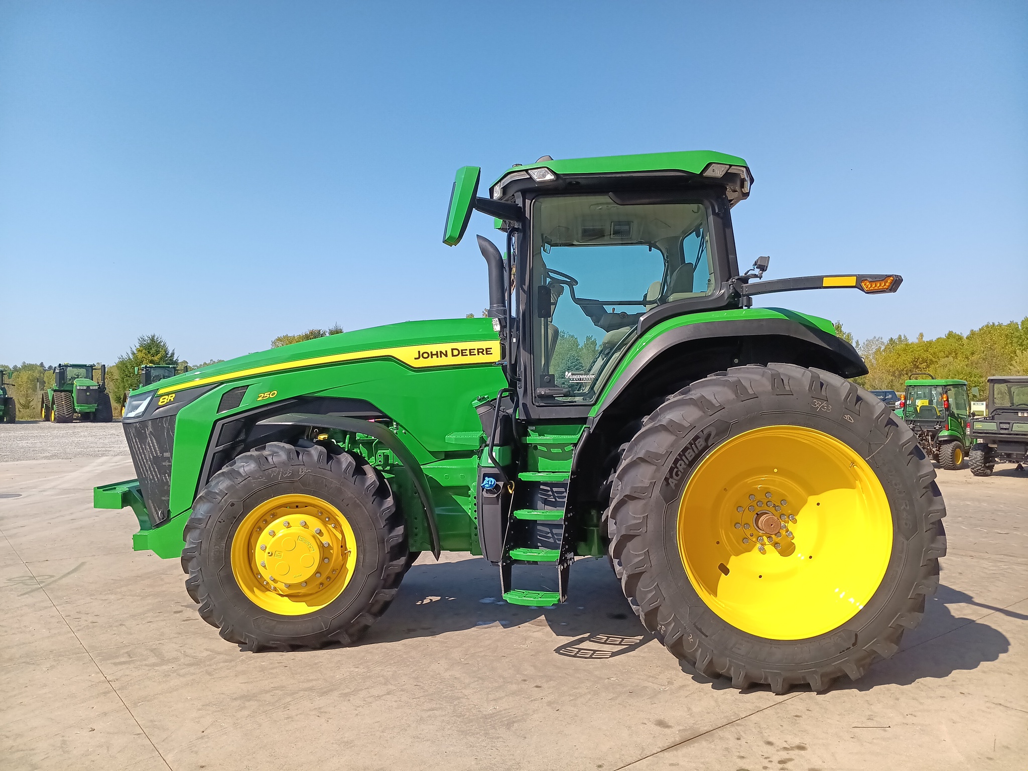 2024 John Deere 8R 250 Image 10