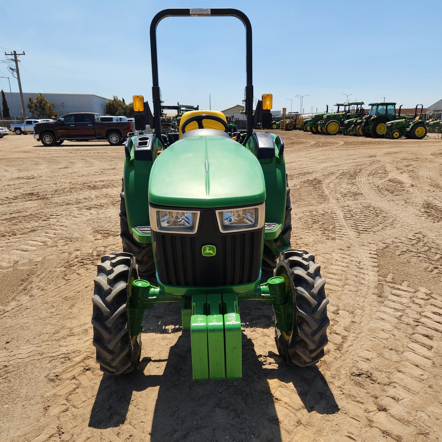 2019 John Deere 3025D Image 8