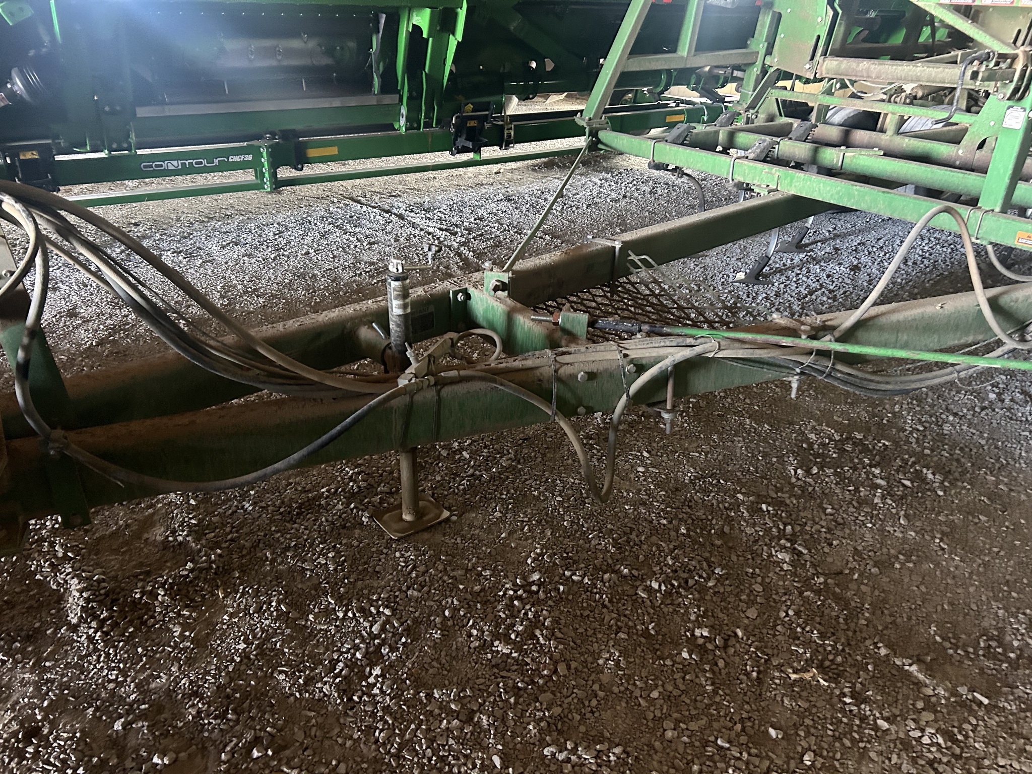 1998 John Deere 985 Image 2