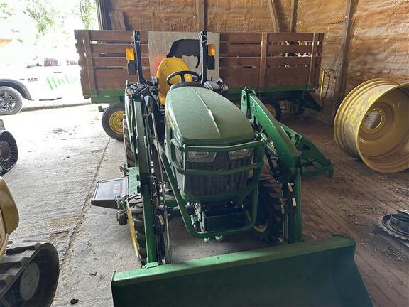 Photo of 2023 John Deere 2032R