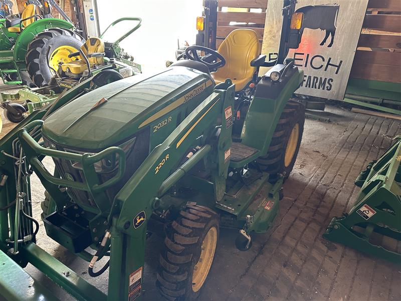 2023 John Deere 2032R