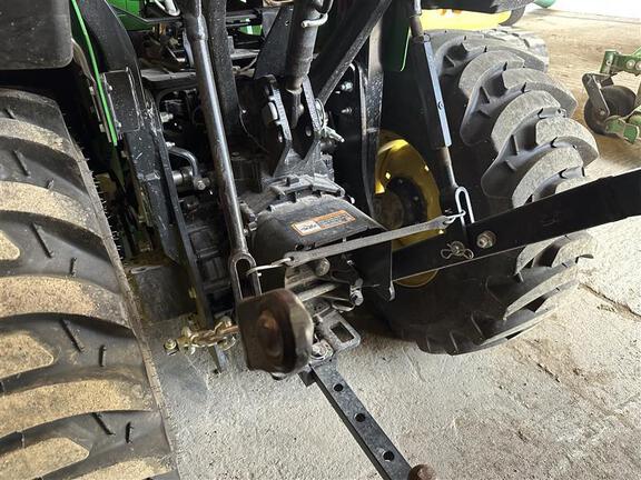 Photo of 2023 John Deere 2032R