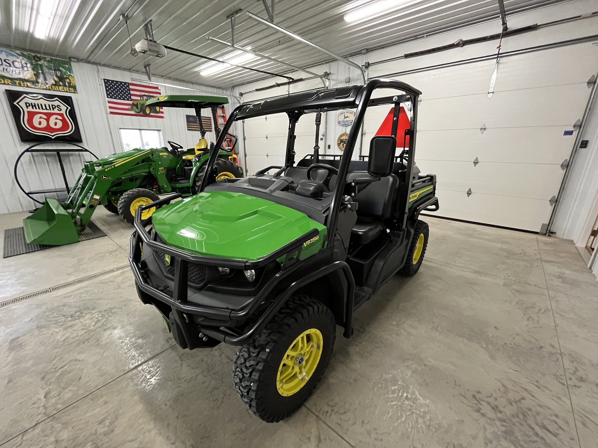2023 John Deere XUV 835M Image 3