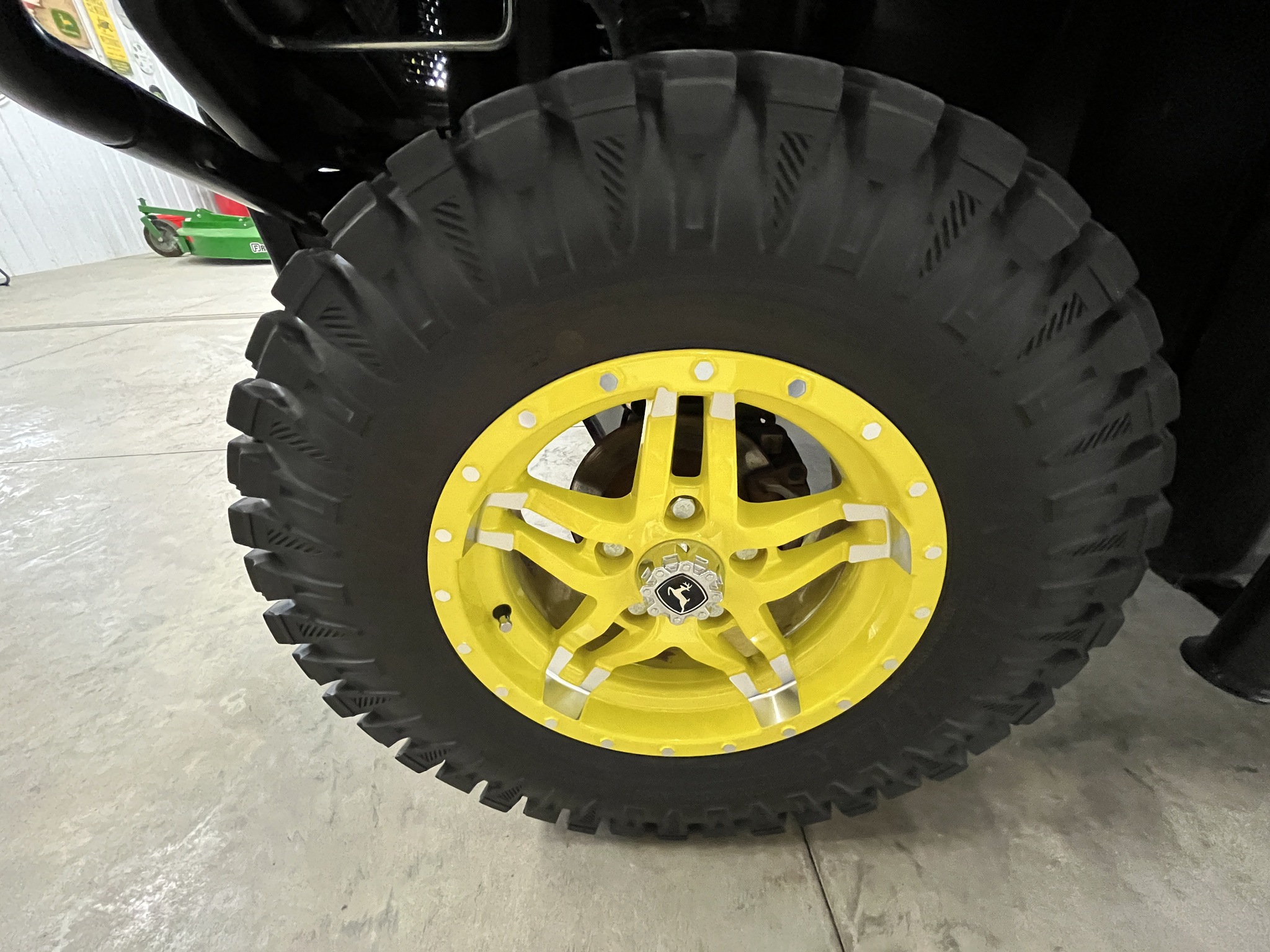 2023 John Deere XUV 835M Image 17