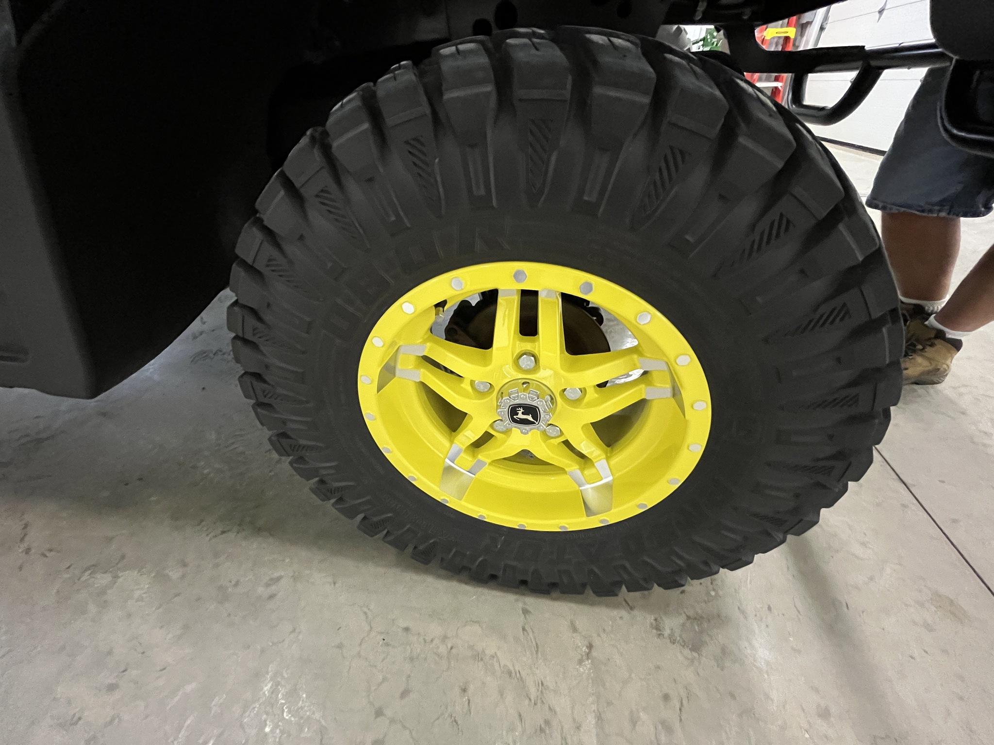 2023 John Deere XUV 835M Image 19