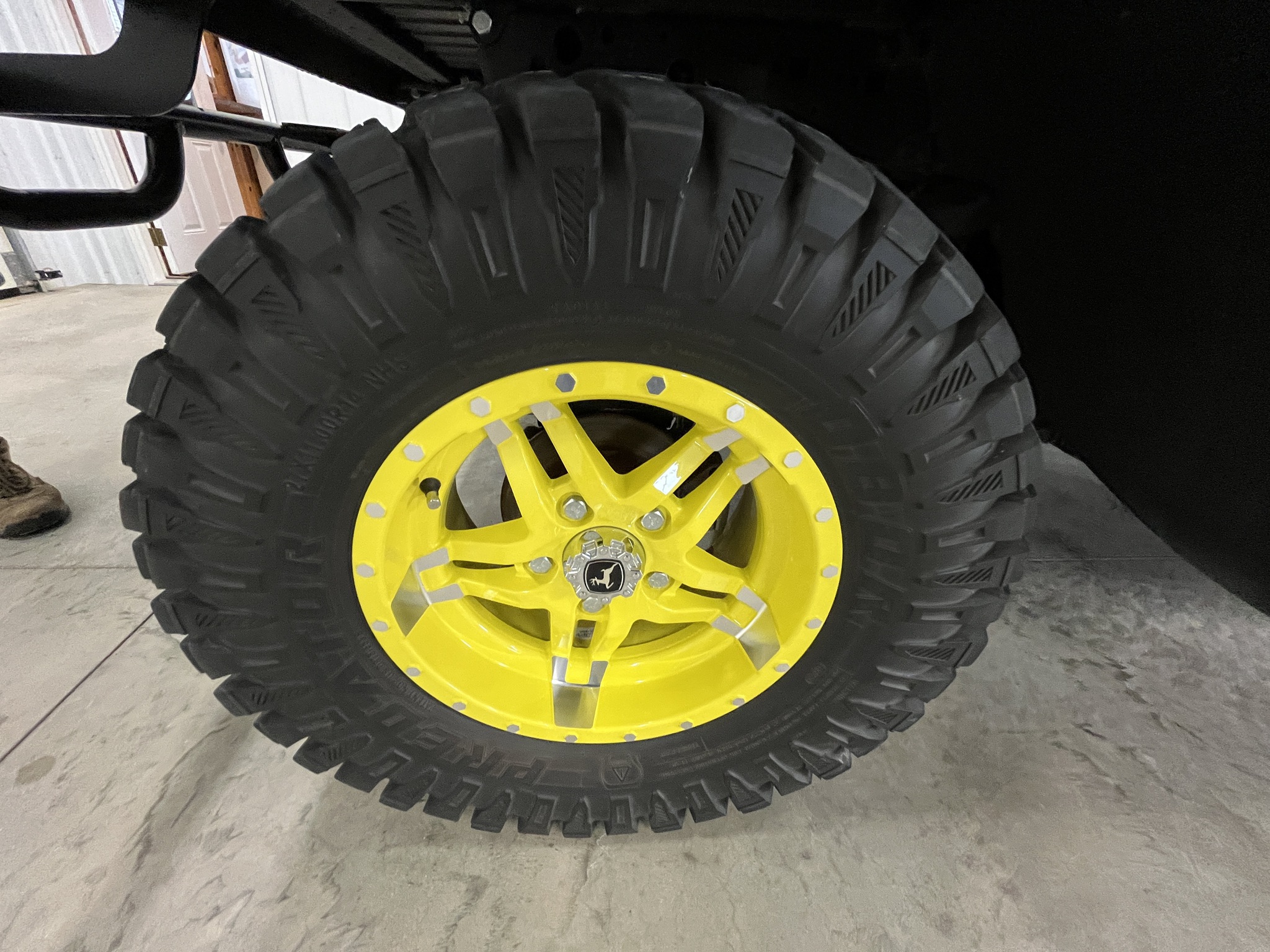 2023 John Deere XUV 835M Image 22