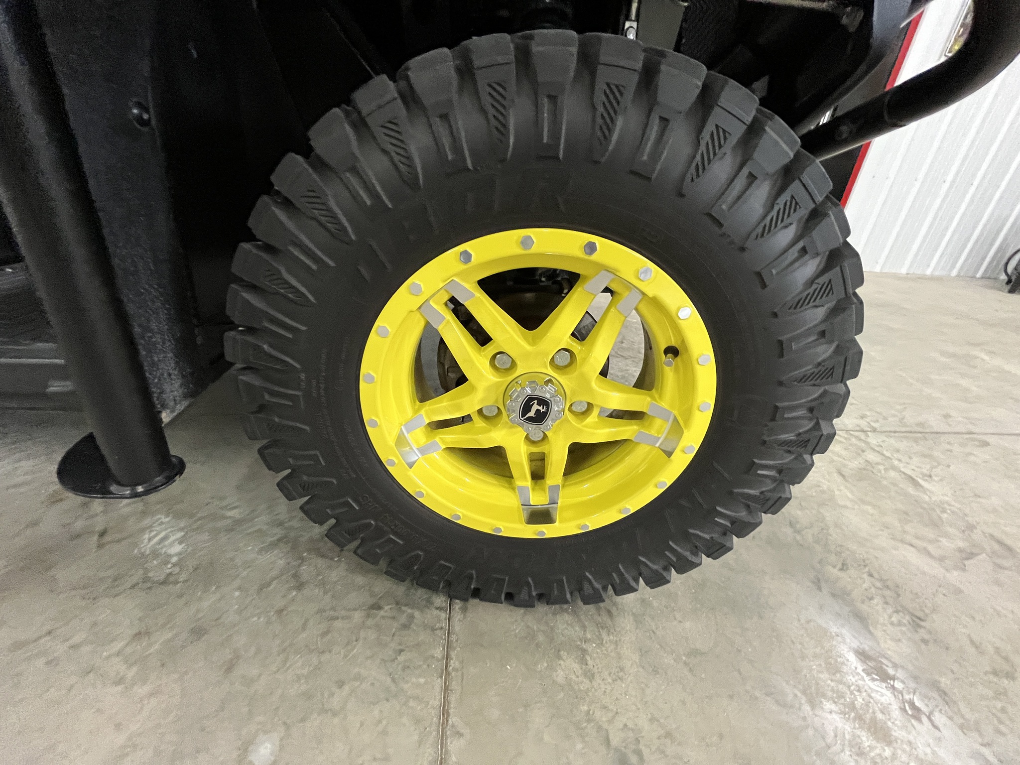 2023 John Deere XUV 835M Image 23