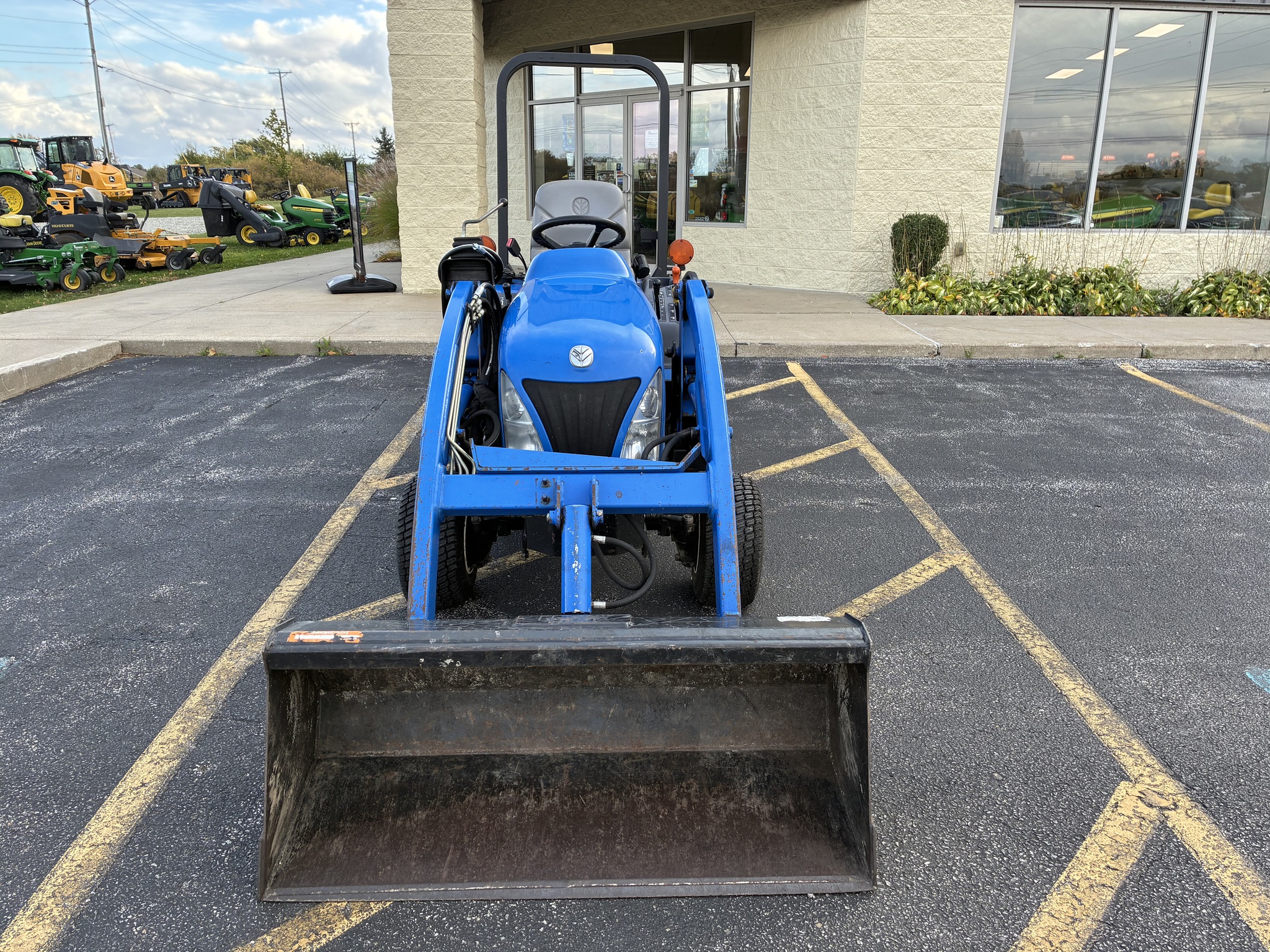 2005 New Holland TZ25DA Image 8