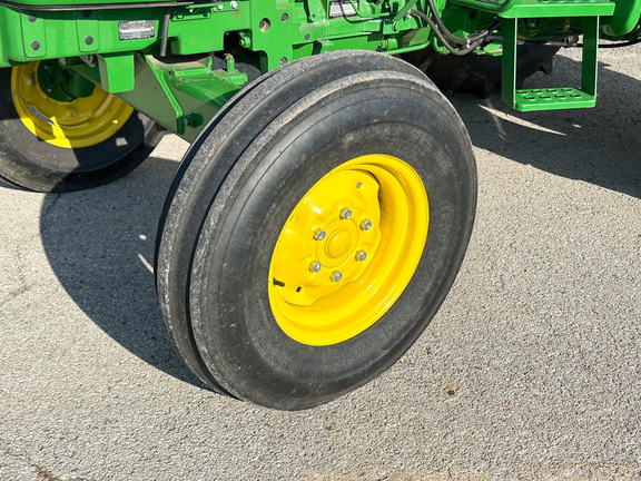 2016 John-Deere 5055E
