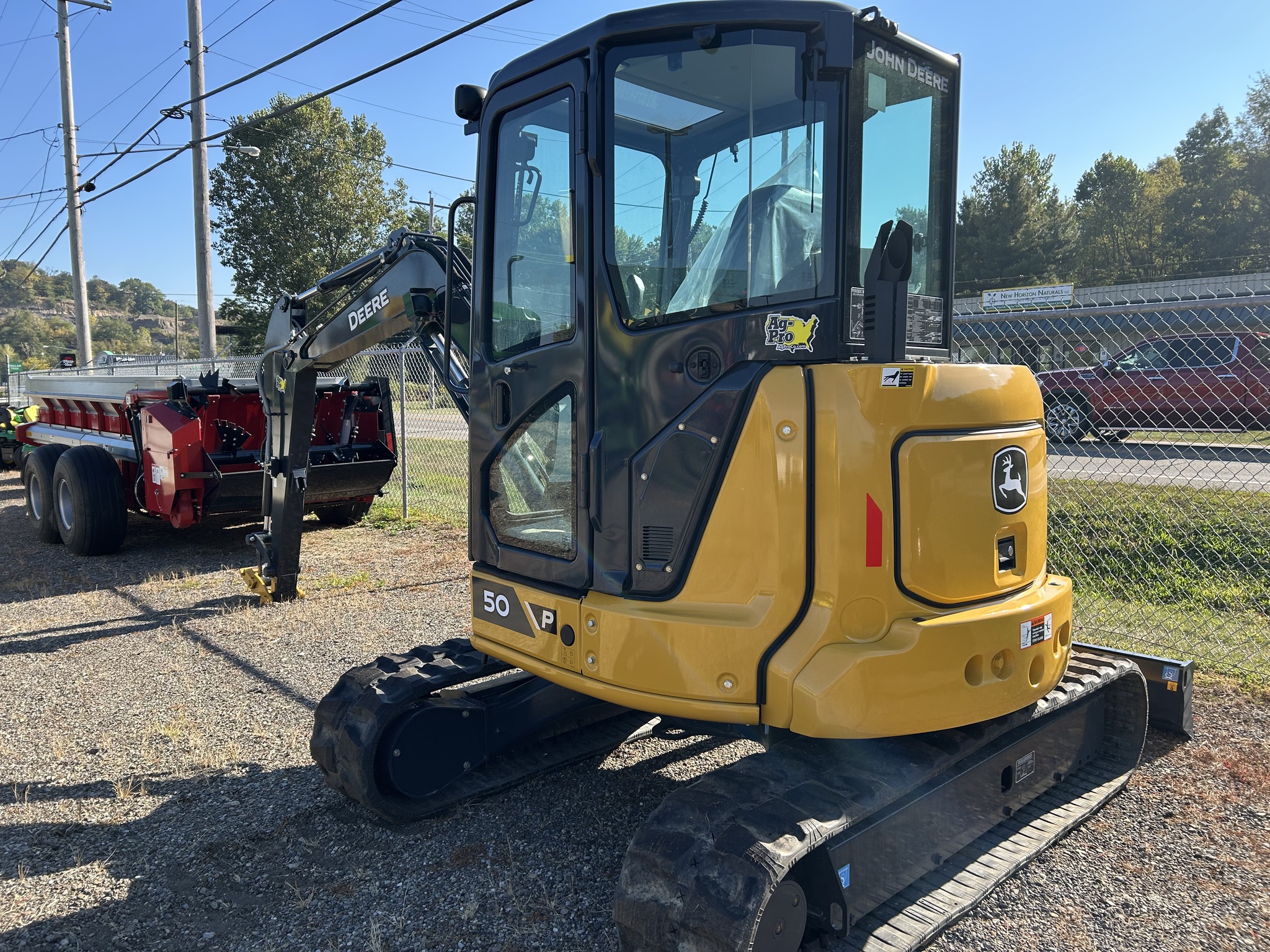 2025 John Deere 50 P Image 3