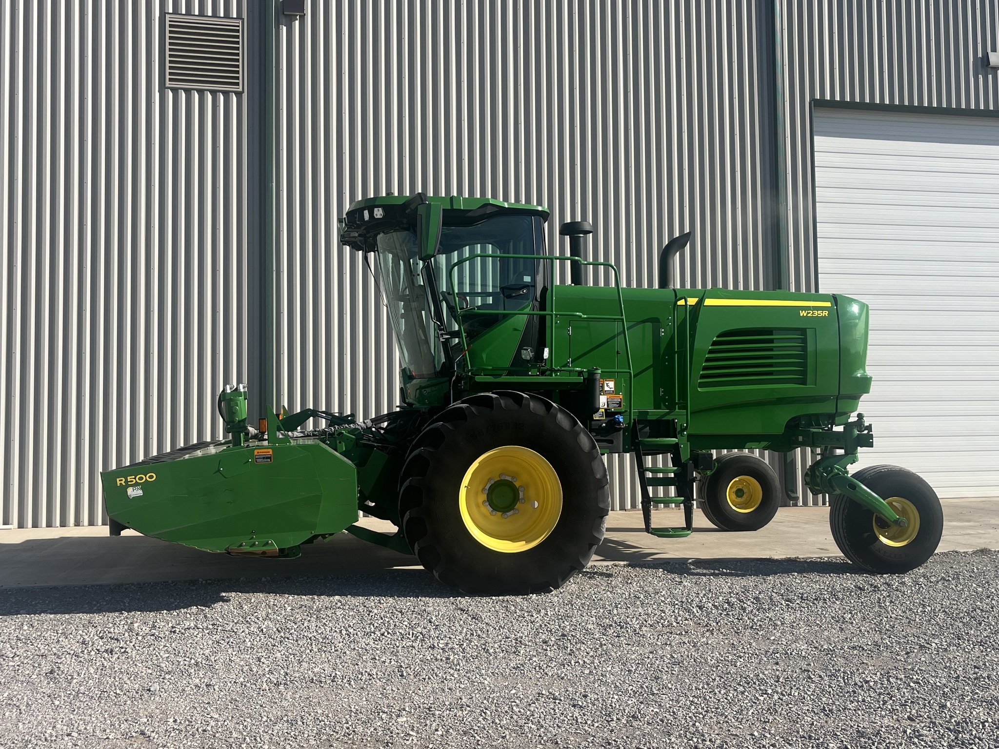 2023 John Deere W235R Image 7