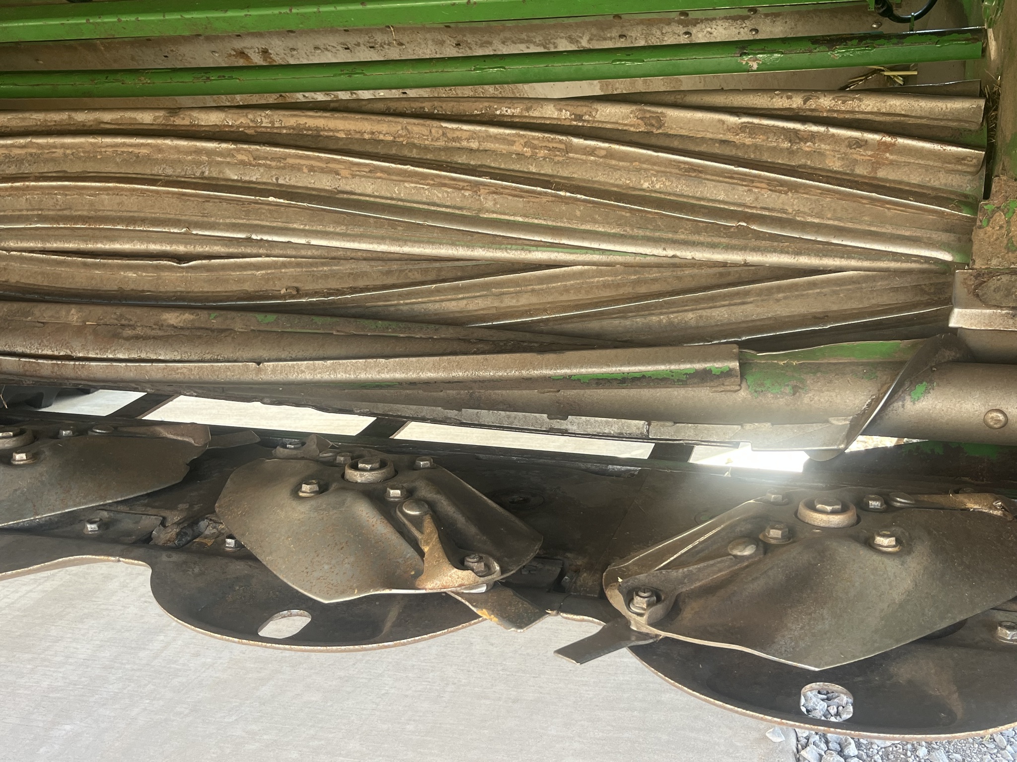 2023 John Deere W235R Image 12