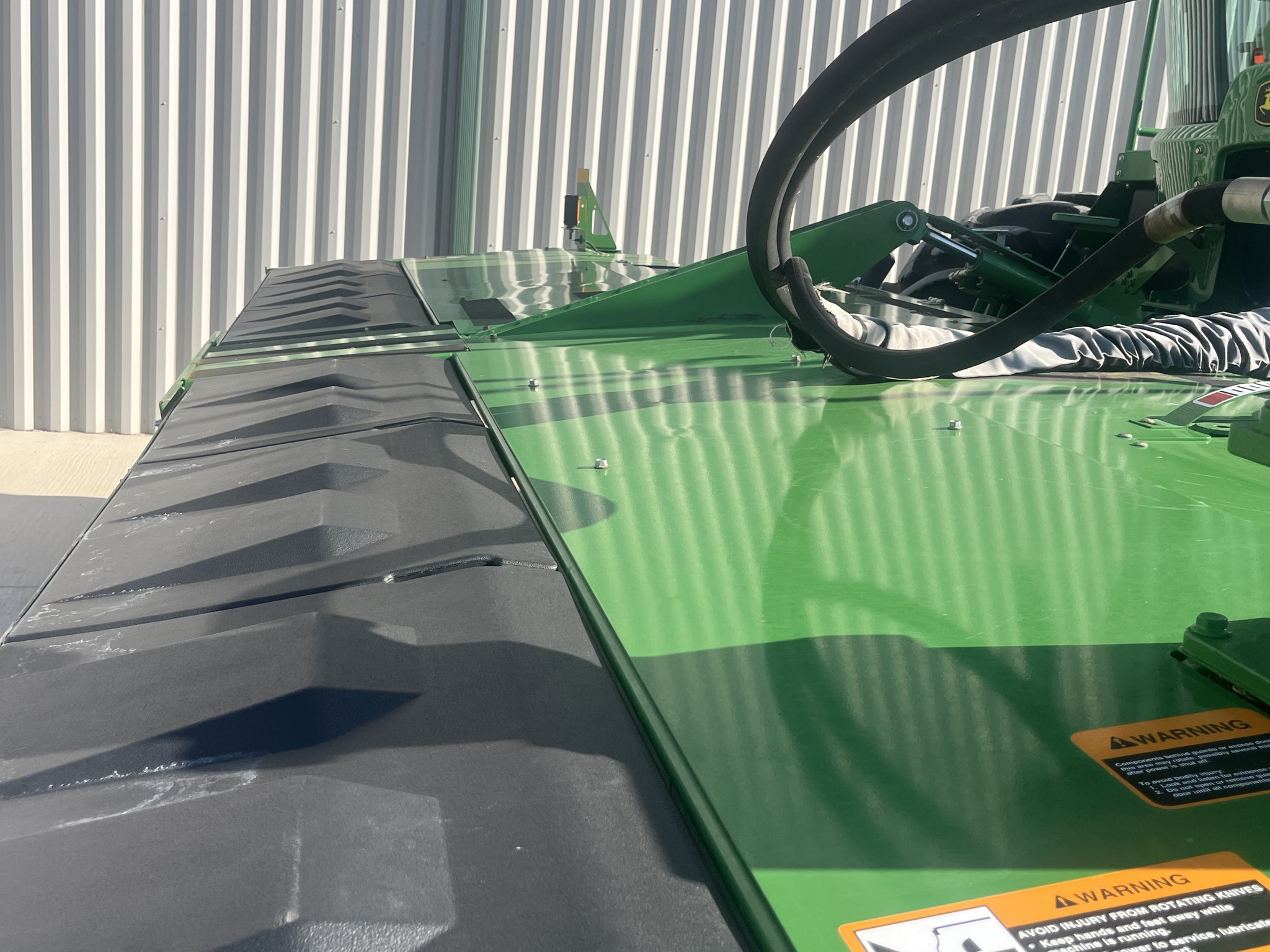 2023 John Deere W235R Image 16