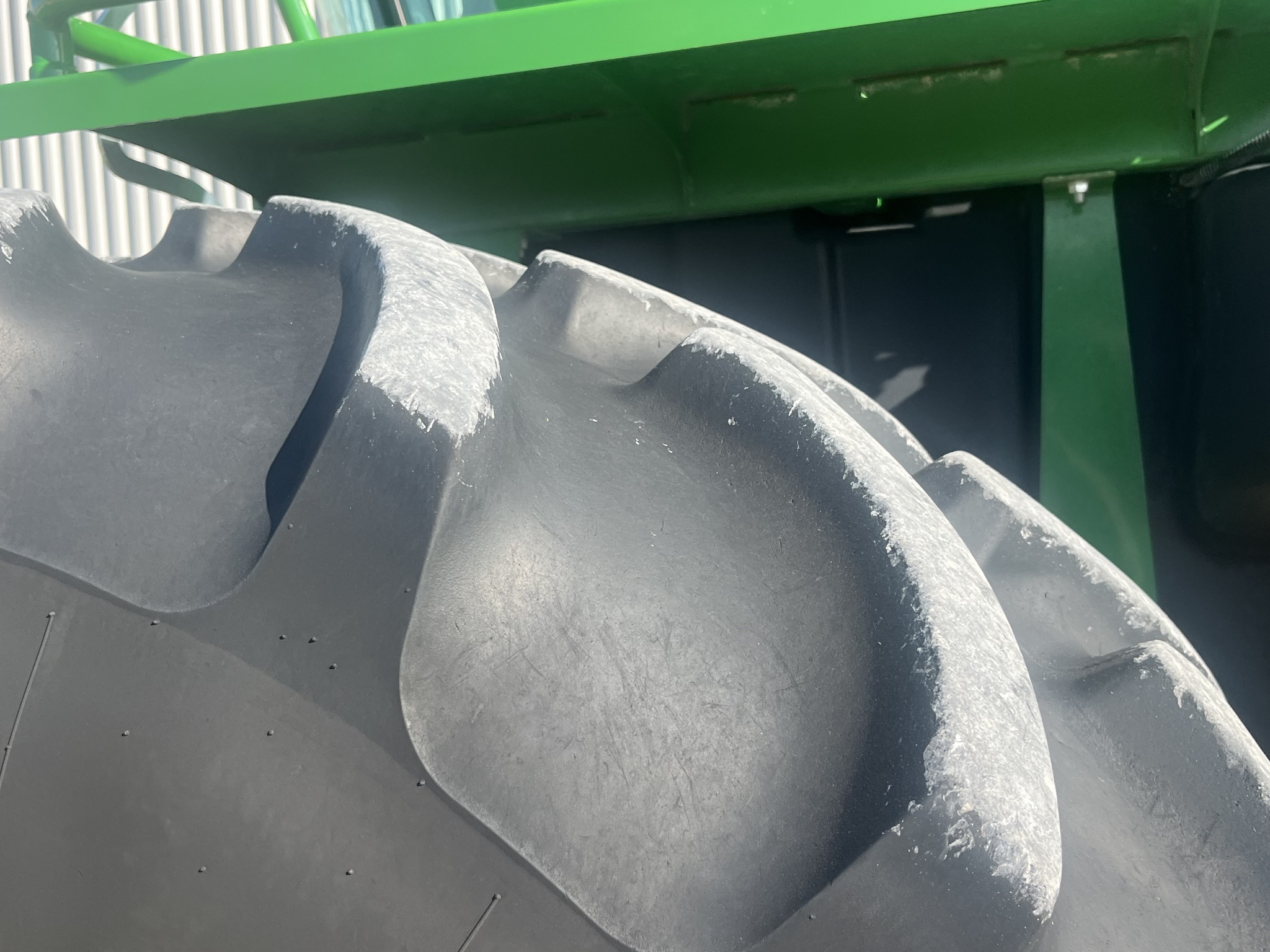 2023 John Deere W235R Image 10