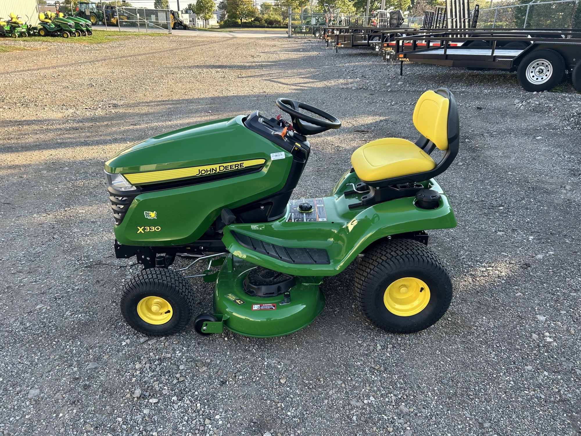 2025 John Deere X330 Image 8