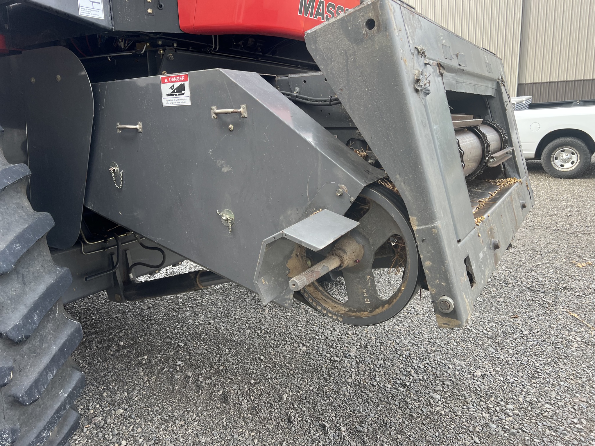 2007 Massey Ferguson 9690 Image 11