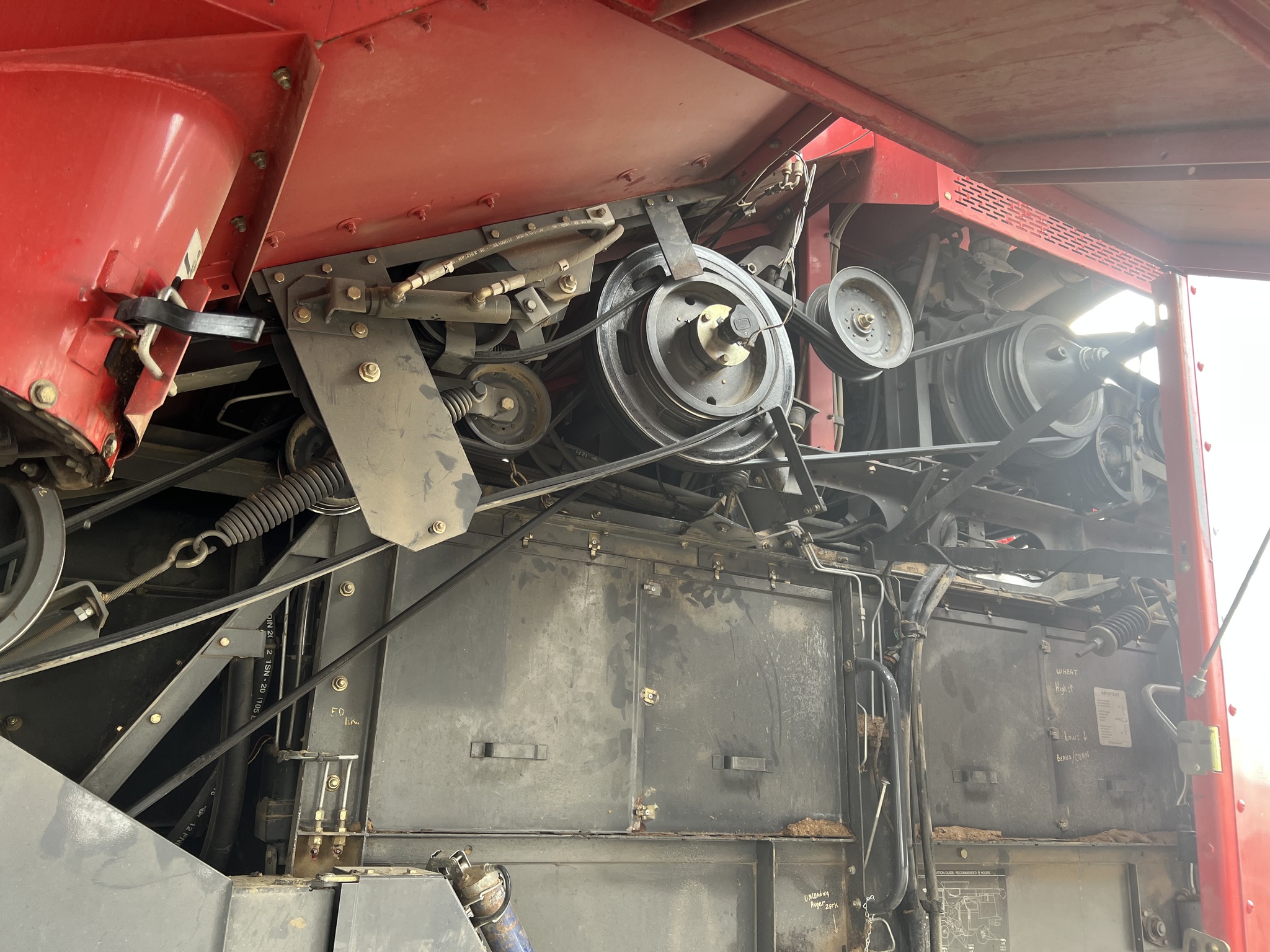 2007 Massey Ferguson 9690 Image 18