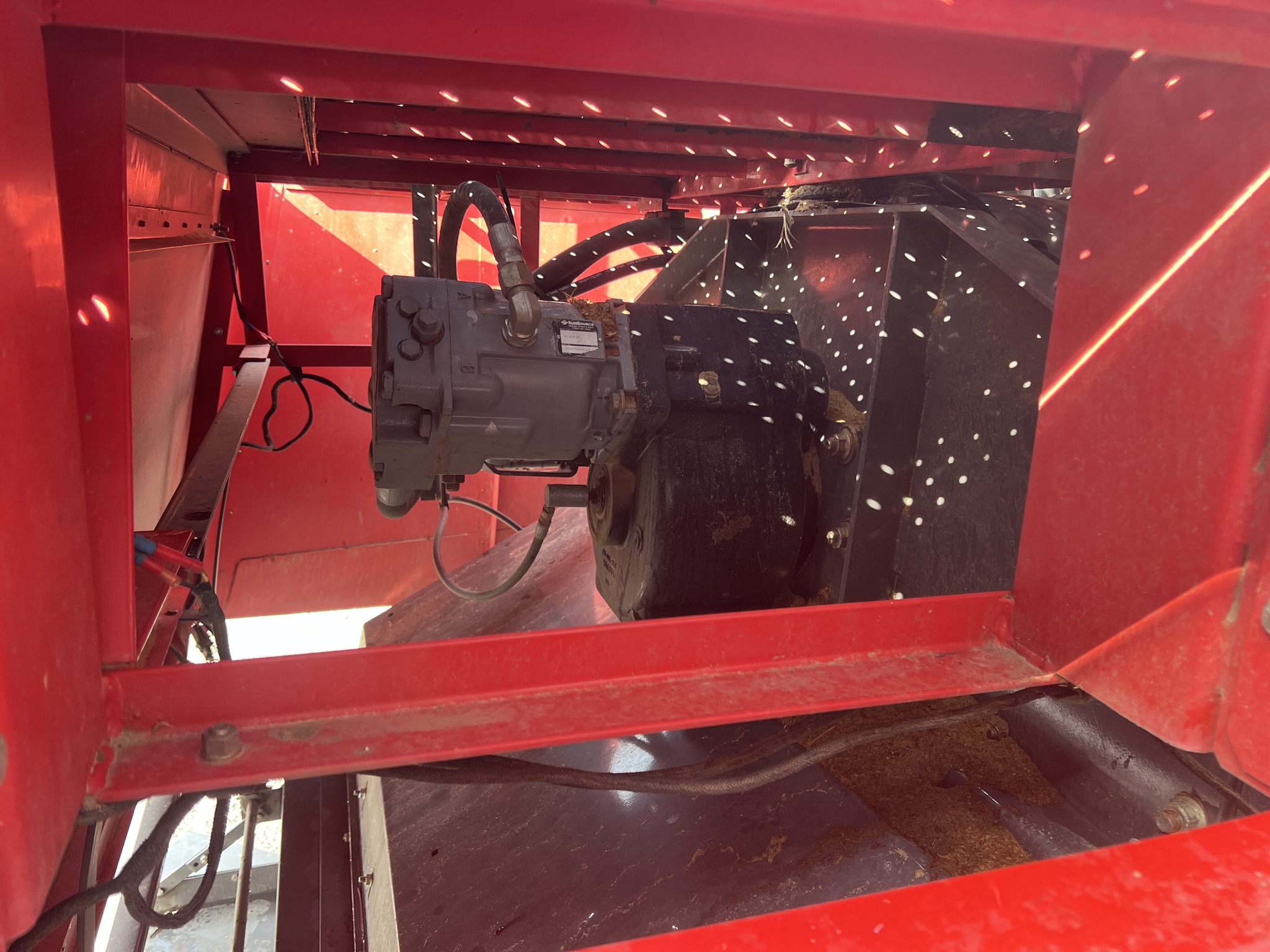 2007 Massey Ferguson 9690 Image 33