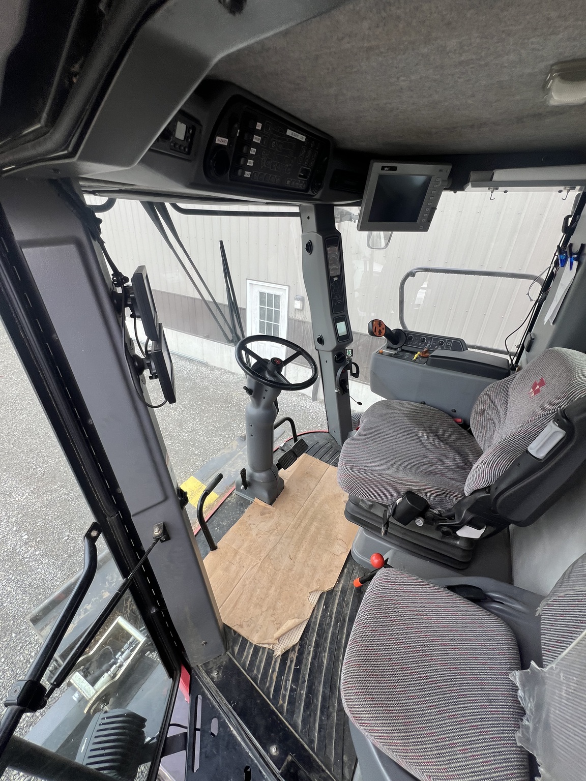 2007 Massey Ferguson 9690 Image 44