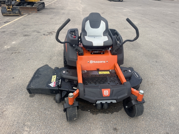 2025 John Deere Z254F Photo 4