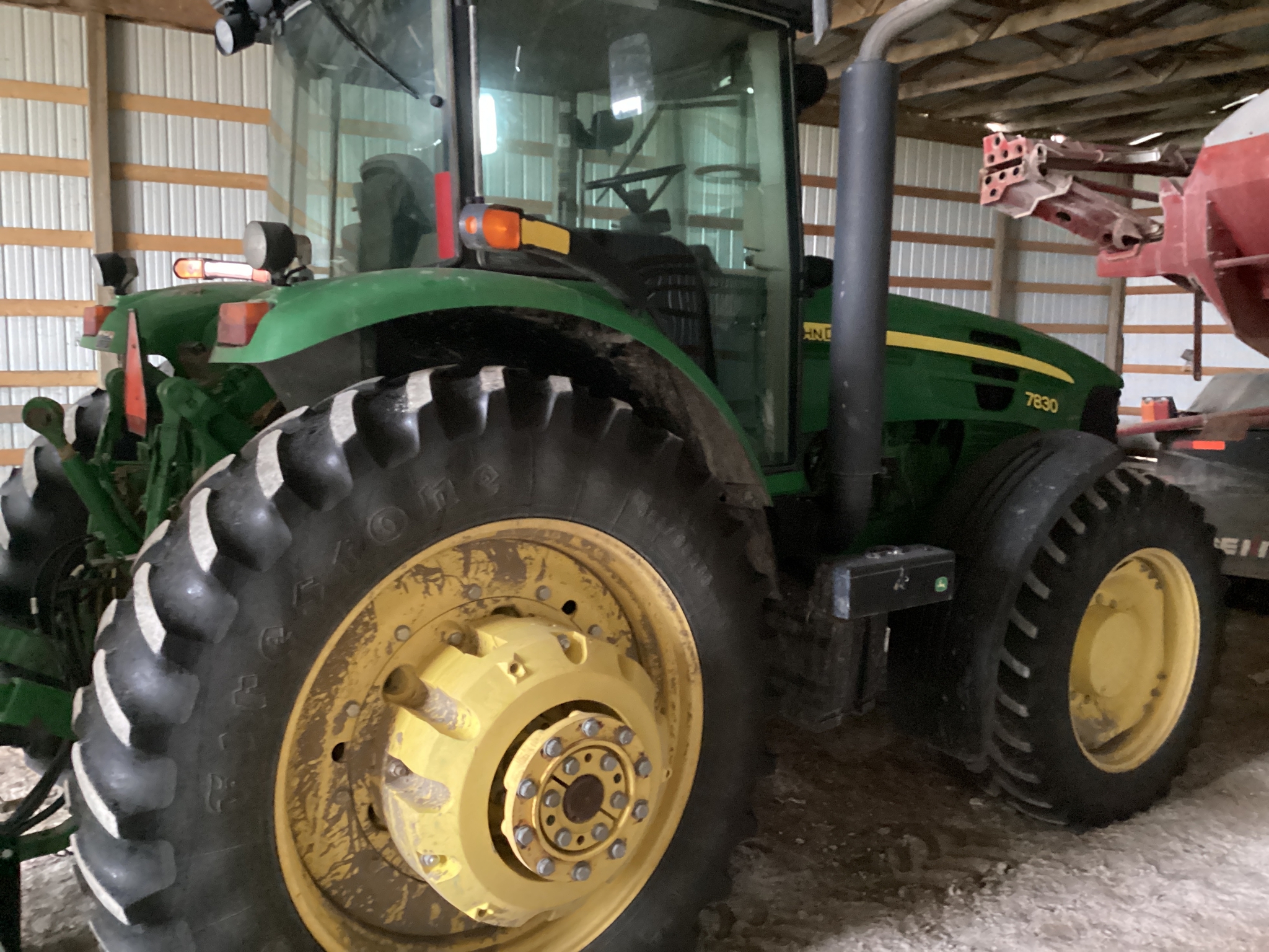 2011 John Deere 7830 Image 12