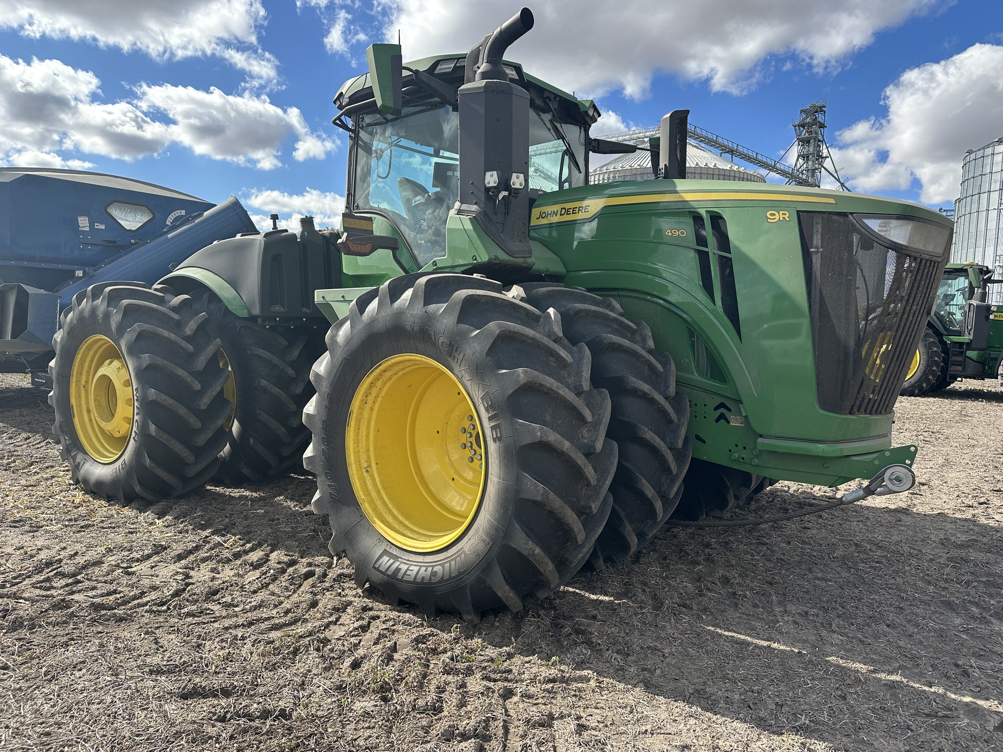 2025 John Deere 9R 490 Image 1