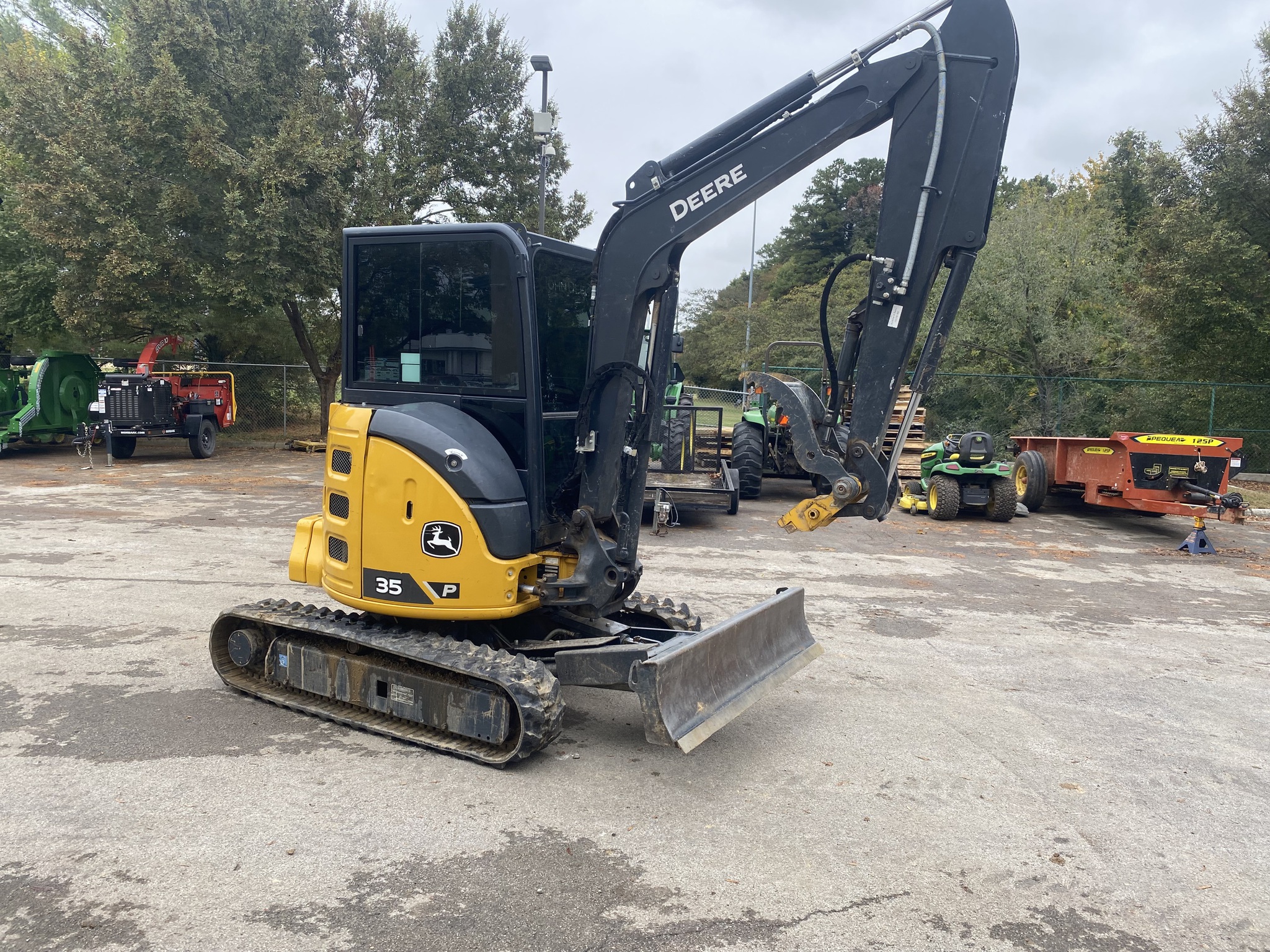 2024 John Deere 35 P Image 1