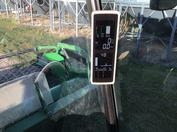 Used 2017 John Deere S670 Combines at Horizon Ag & Turf in Lloydminster, AB - Photo4