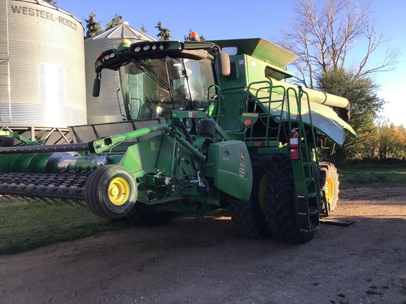 Used 2017 John Deere S670 Combines at Horizon Ag & Turf in Lloydminster, AB - Photo1