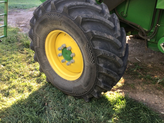 Used 2017 John Deere S670 Combines at Horizon Ag & Turf in Lloydminster, AB - Photo25