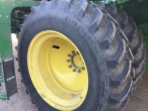 Used 2017 John Deere S670 Combines at Horizon Ag & Turf in Lloydminster, AB - Photo29