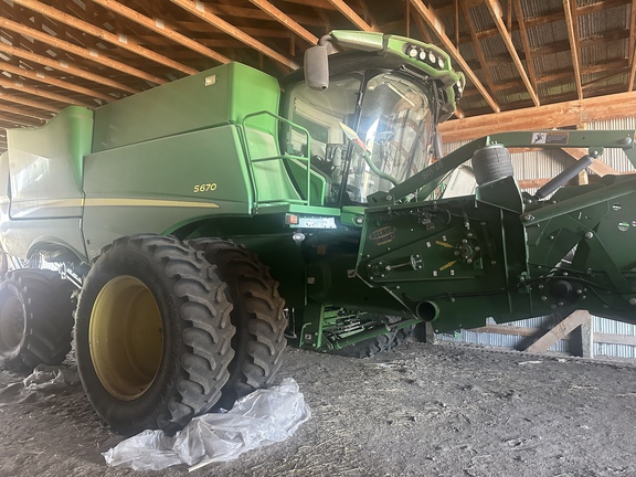 Used 2017 John Deere S670 Combines at Horizon Ag & Turf in Lloydminster, AB - Photo43