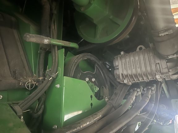 Used 2017 John Deere S670 Combines at Horizon Ag & Turf in Lloydminster, AB - Photo47
