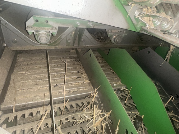 Used 2017 John Deere S670 Combines at Horizon Ag & Turf in Lloydminster, AB - Photo52