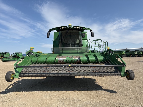 Used 2017 John Deere S670 Combines at Horizon Ag & Turf in Lloydminster, AB - Photo2