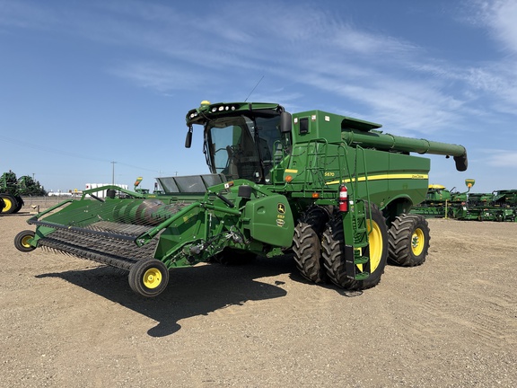  John Deere S670