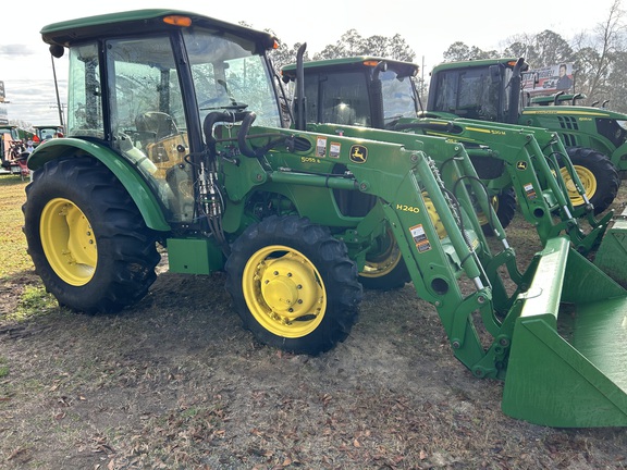 2014 John Deere 5055E Photo 1