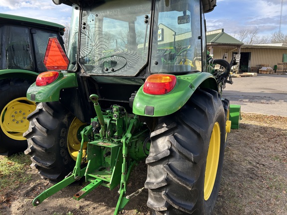 2014 John Deere 5055E Photo 5