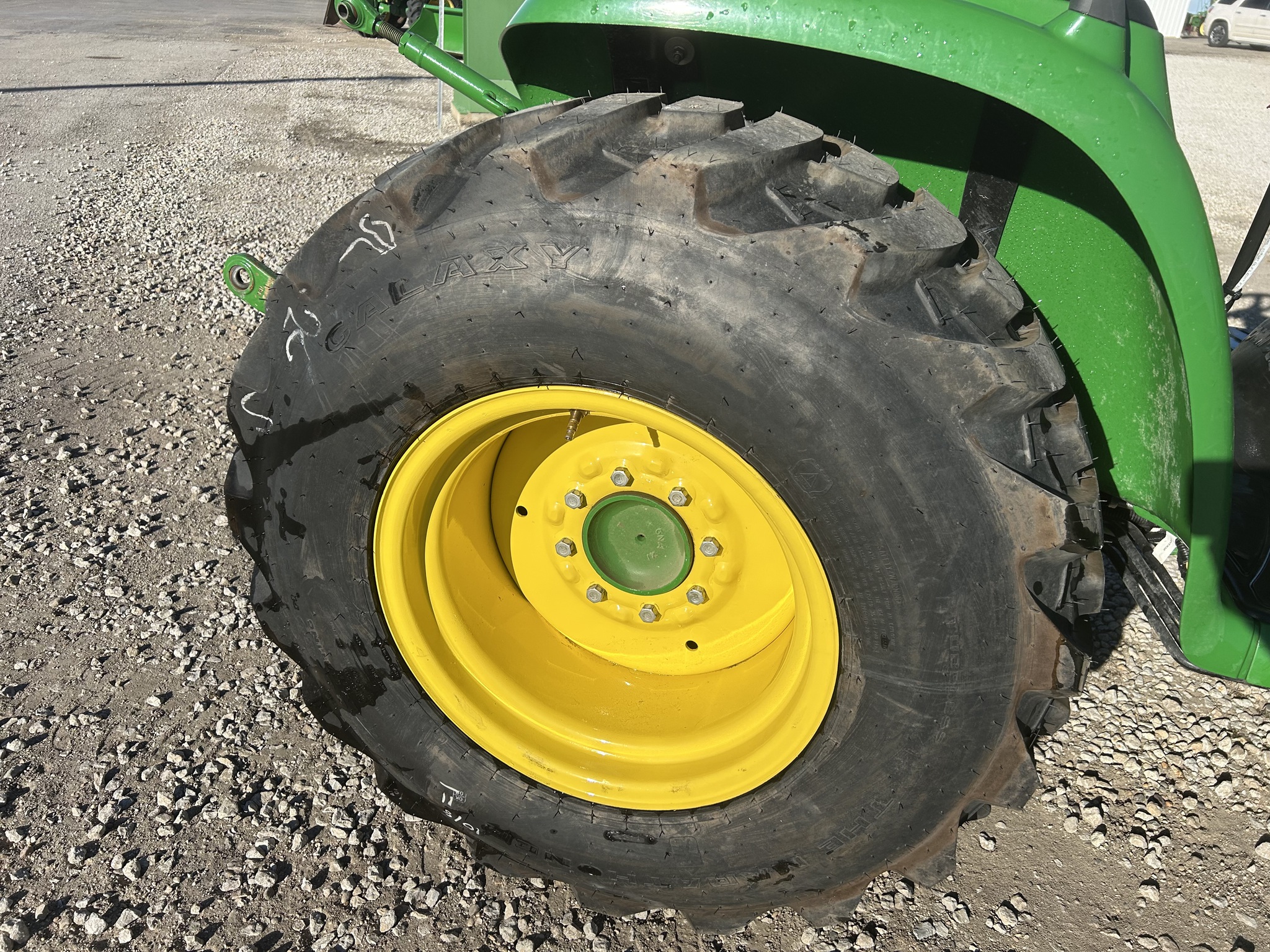  2024 John Deere 3039R at Heritage Tractor in Roanoke, IL