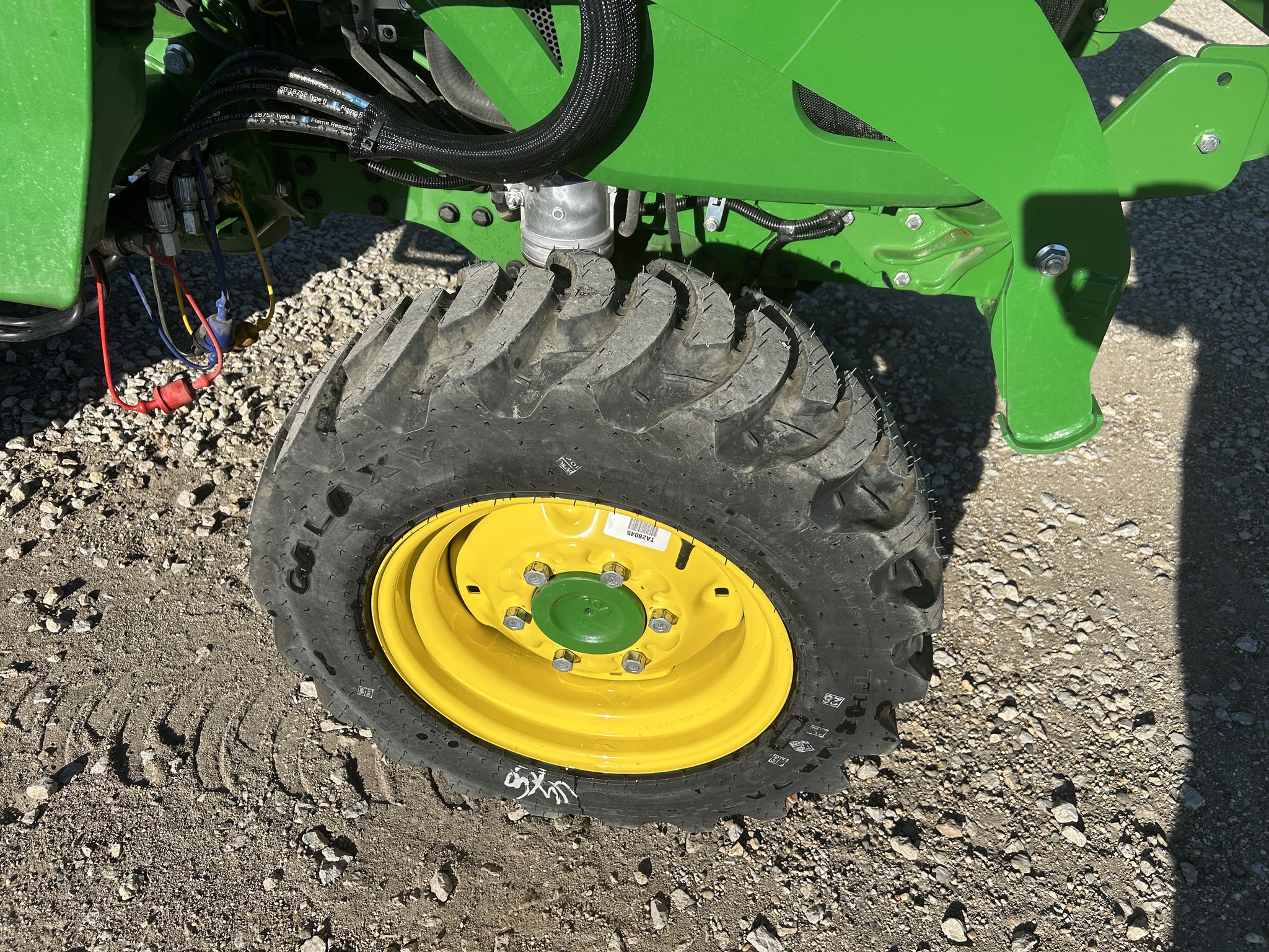  2024 John Deere 3039R at Heritage Tractor in Roanoke, IL