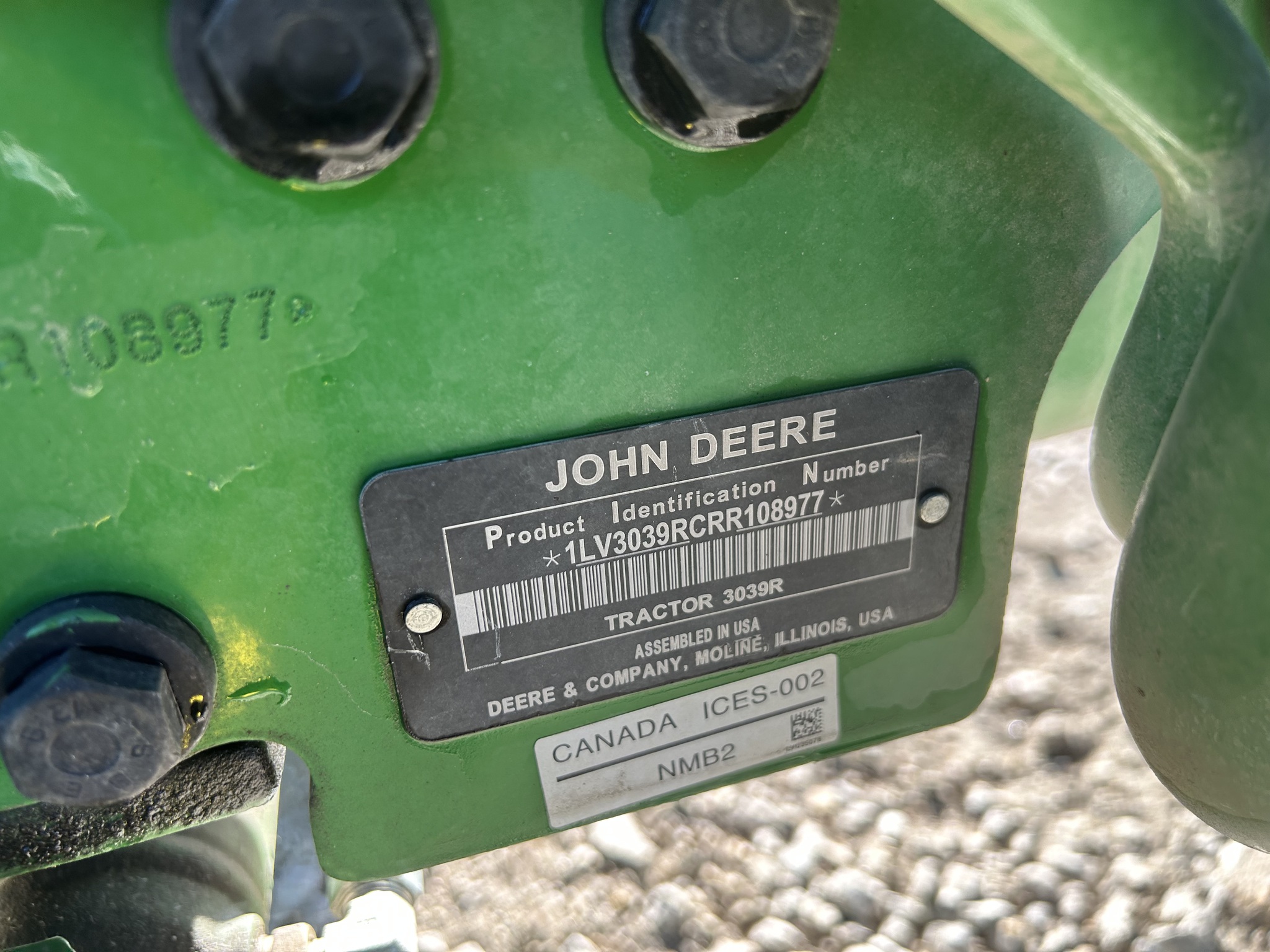  2024 John Deere 3039R at Heritage Tractor in Roanoke, IL