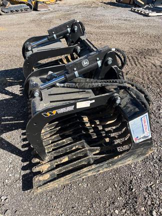 Photo of a 2026 John Deere GR84 GRAPPLE