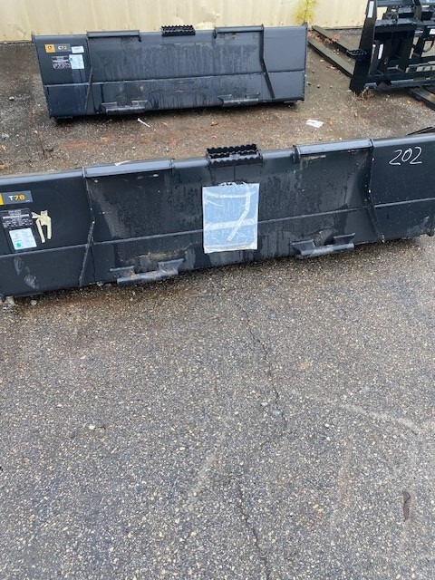 2025 John Deere T78 Image 2