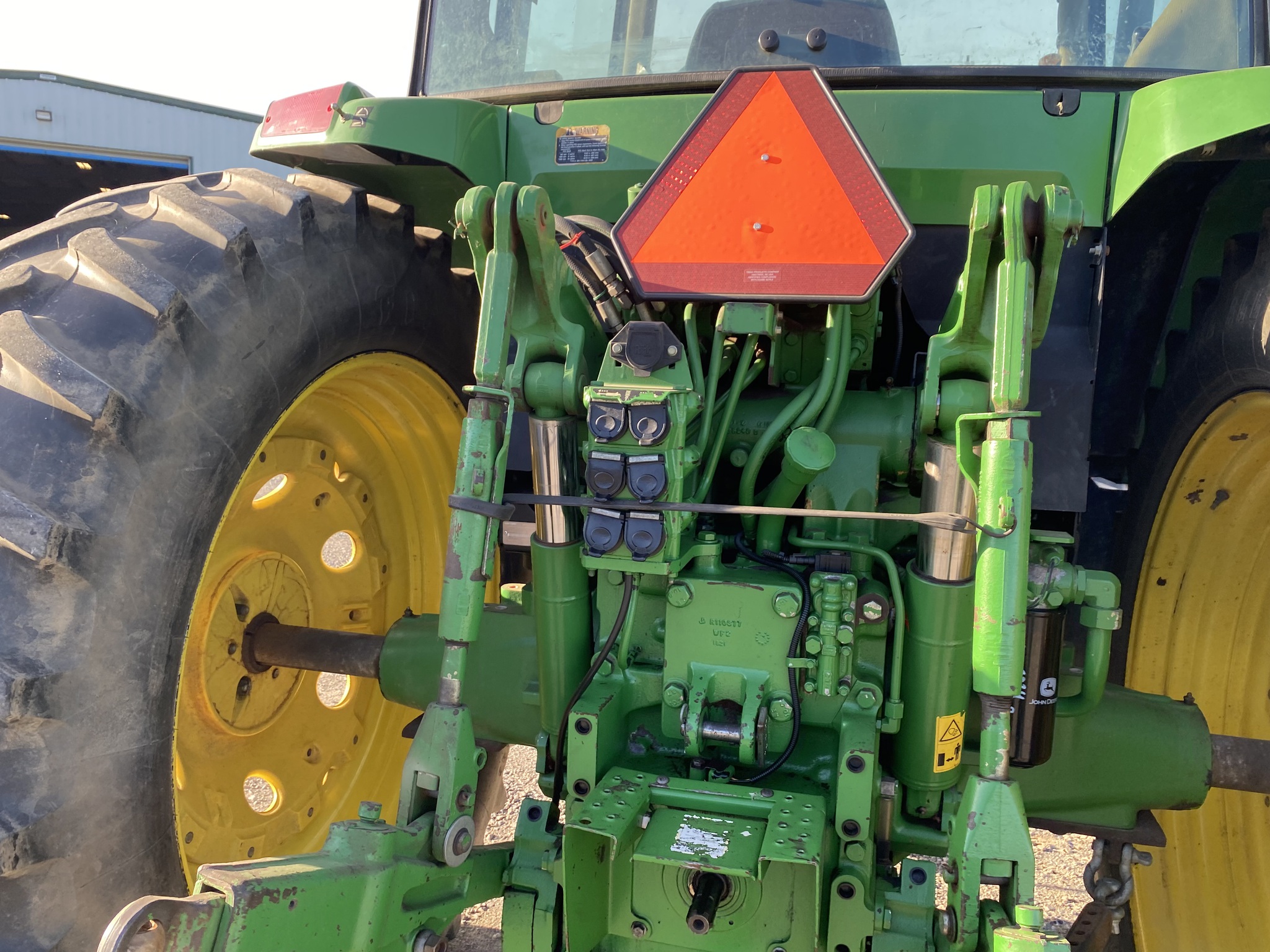 2001 John Deere 7510 Image 7